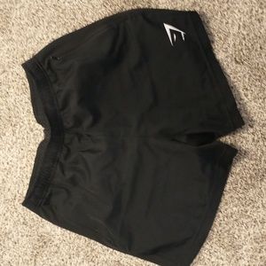 Gymshark Mens 5" black short small